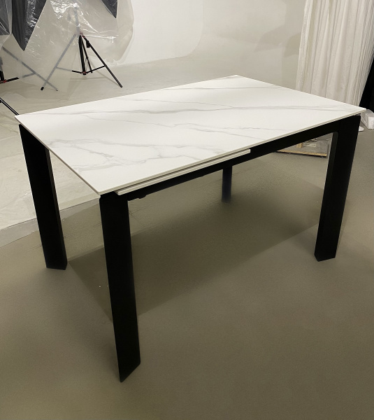 Стол CORNER 120 MATT WHITE MARBLE SINTERED STONE/ BLACK М-City